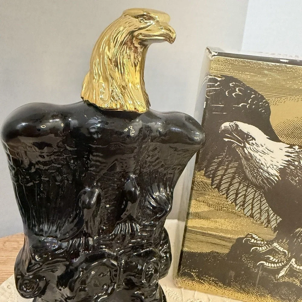 Avon‎ American Eagle Decanter Black Glass w/ Box 6 oz After Shave Bottle Vintage